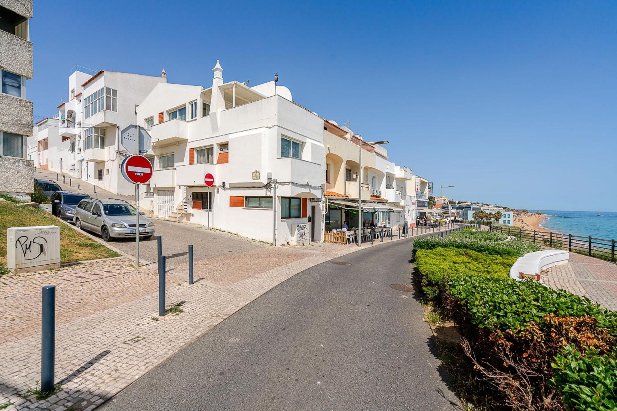 Sandora Breeze By Seareen Apartment